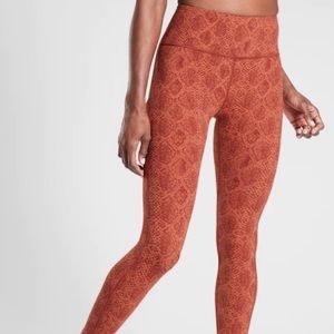 NWT Athleta ULTIMATE Snake Print Legging 7/8 Tight